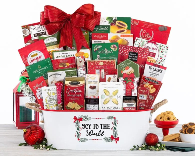 Holiday Classic Gift Basket